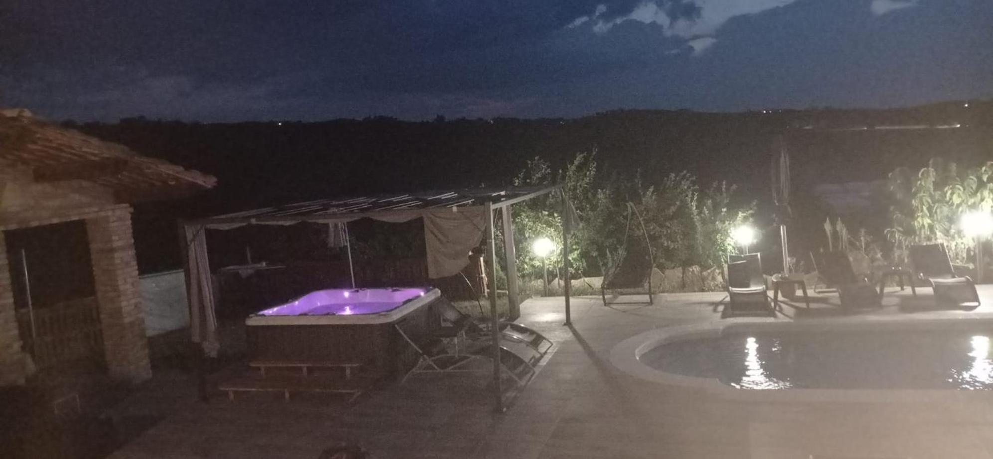 Agriturismo San Martino Castiglione Tinella Bagian luar foto