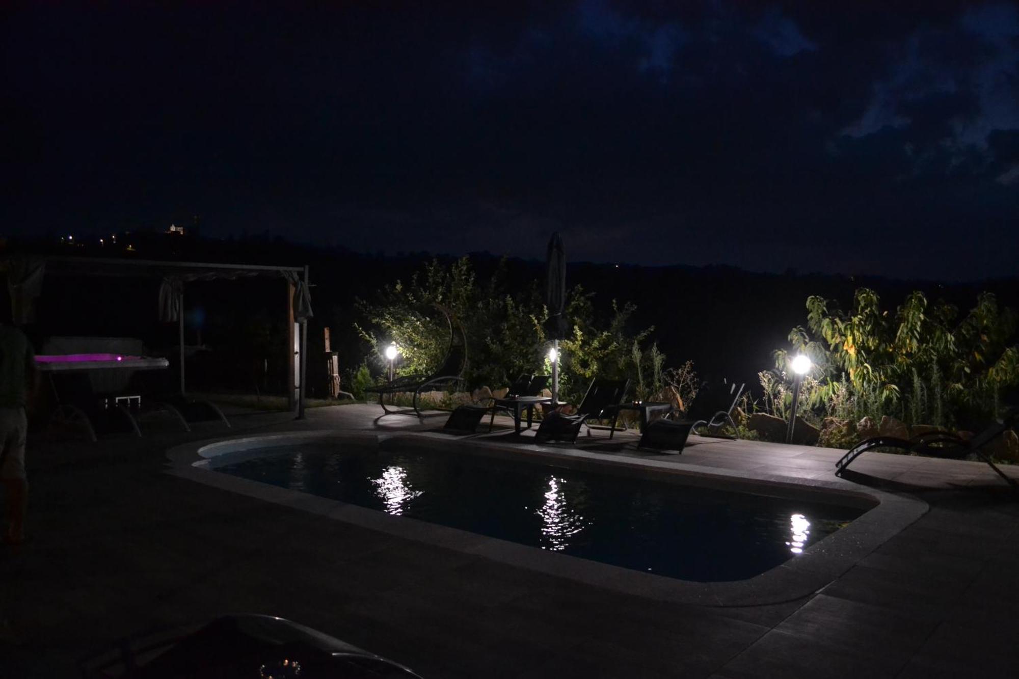 Agriturismo San Martino Castiglione Tinella Bagian luar foto