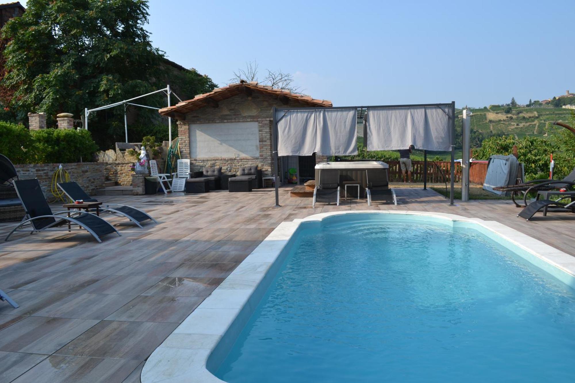 Agriturismo San Martino Castiglione Tinella Bagian luar foto